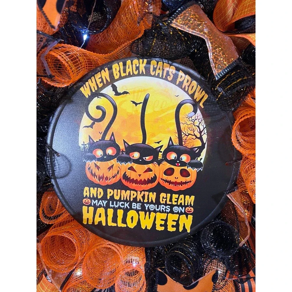 Handmade 22 in Halloween Wreath Black Cat LED Lights #W10
